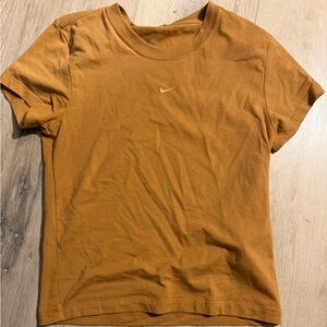 Nike Women's Mustard Short Sleeve Tee